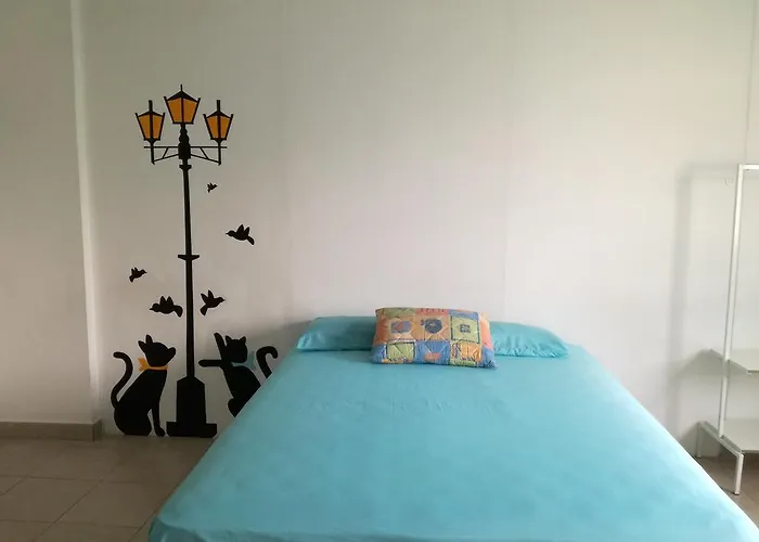 Francisco Habitaciones